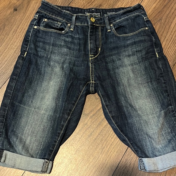 Levi Strauss modern skinny shorts medium wash - Picture 2 of 9